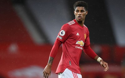 TVT体育热评-什琴斯尼低级失误送礼欧冠席位危矣